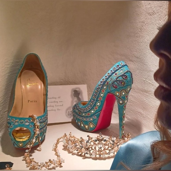 Meet your Posher, April - Picture 3 of 5